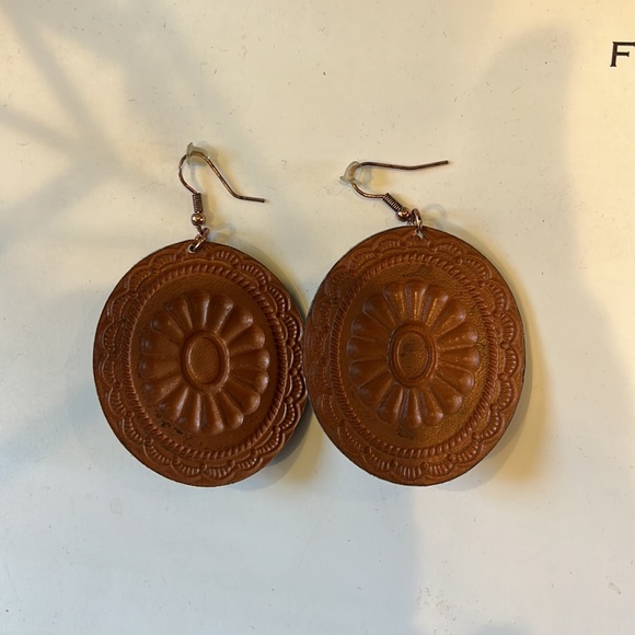 Western earrings - Picture 2 of 2